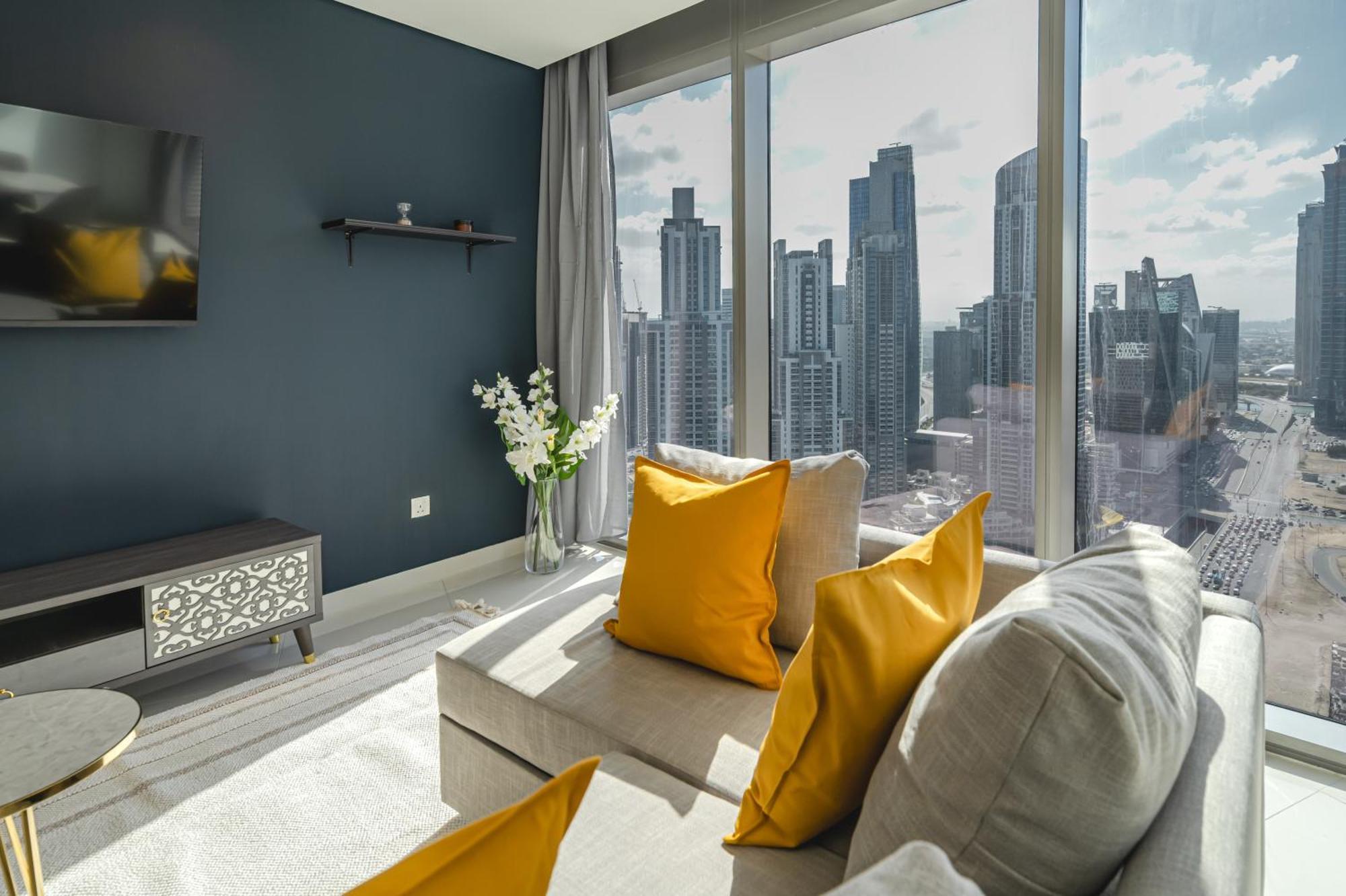 Magical With Rooftop Pool & Burj Khalifa View * Дубай